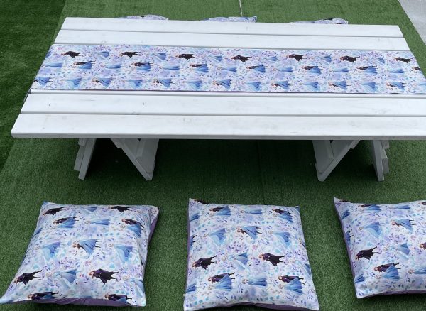 8 piece Character & Novelty Picnic Bundle - Many Options - Image 63