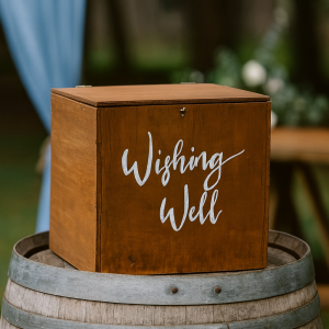 Wishing Well - Rustic Wooden